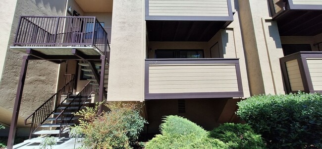 Primary Photo - $2750 2 BED/2 BATH CONDO IN WARM SPRINGS, ...