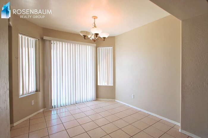 Building Photo - 15547 S Moon Valley Rd