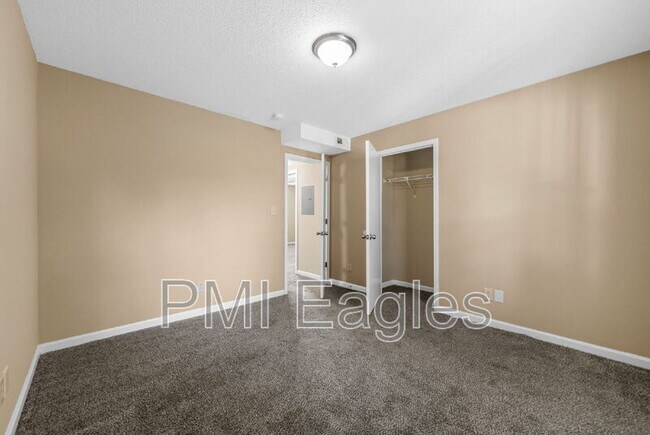 Building Photo - 3284 Tower Dr