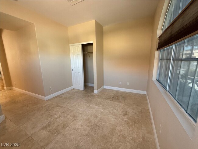 Building Photo - 5376 S Conquistador St