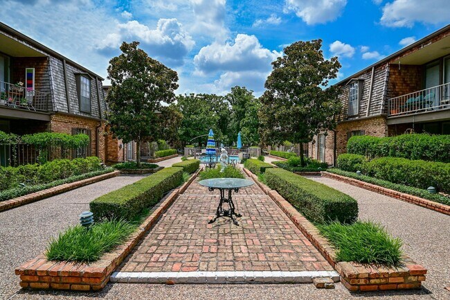 Building Photo - 5353 Institute Ln