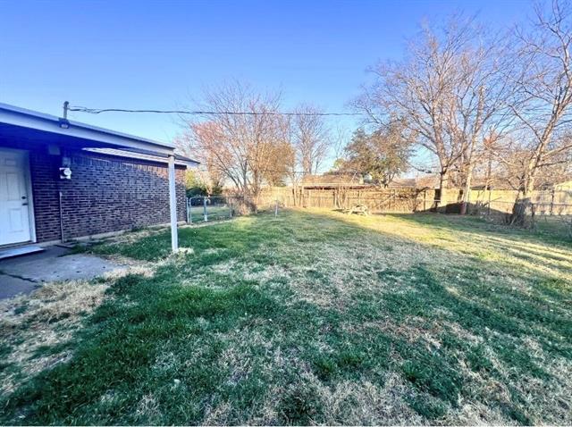 Building Photo - 201 Lester St