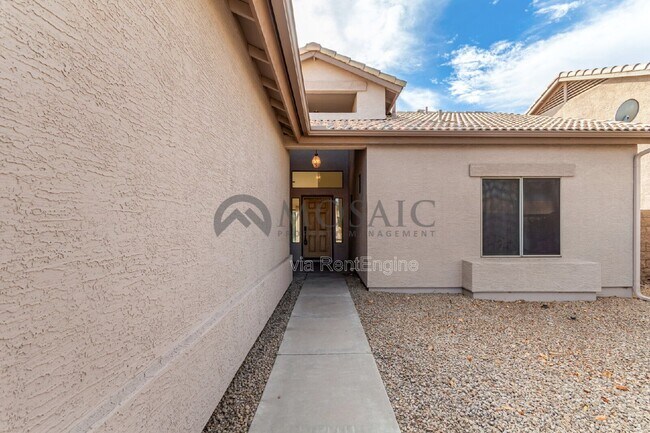 Building Photo - 1567 E Black Diamond Dr