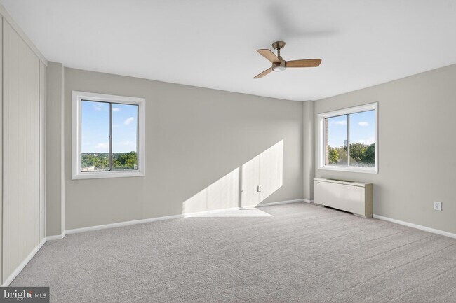 Building Photo - 4241 Columbia Pike