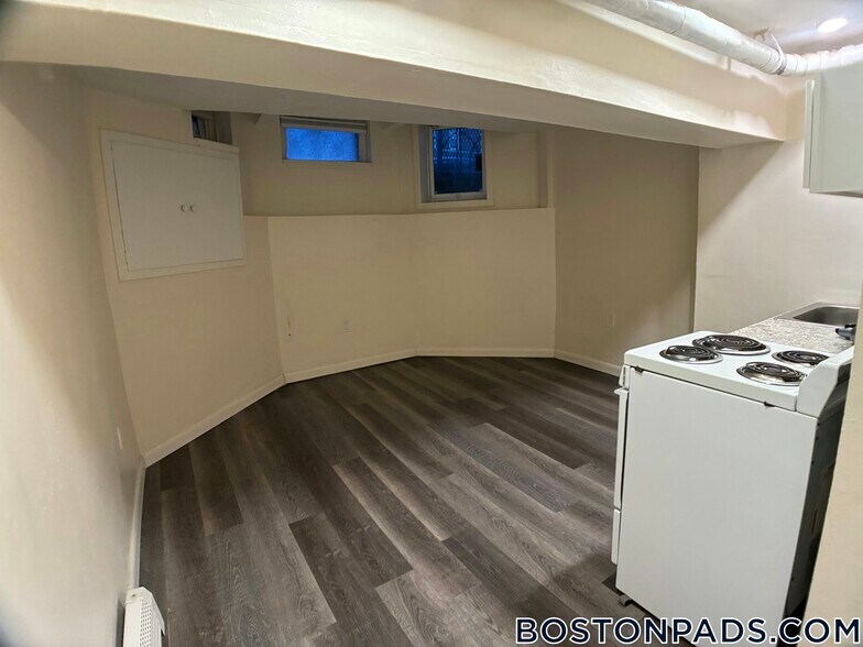 Building Photo - 51 S Huntington Ave