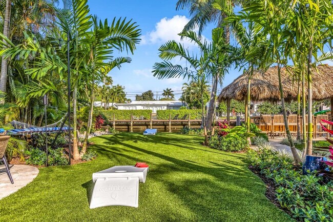 Building Photo - 2004 NE 17th Way