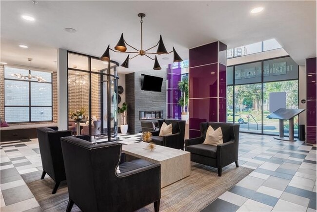 Building Photo - 3329 Oak Grove Ave