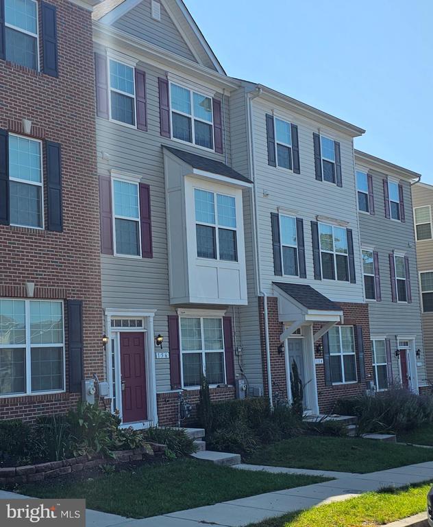 Building Photo - 156 Ironwood Ct