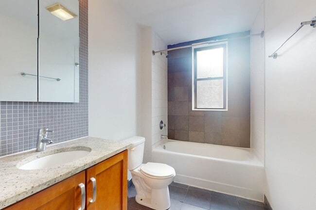 Floorplan - 5234-5244 S. Ingleside Avenue