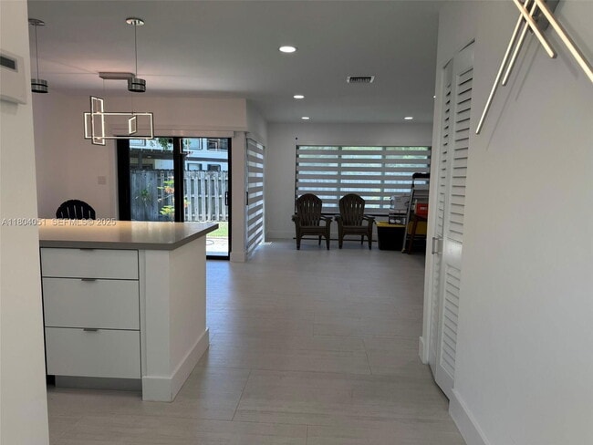 Building Photo - 12721 SW 68th Terrace