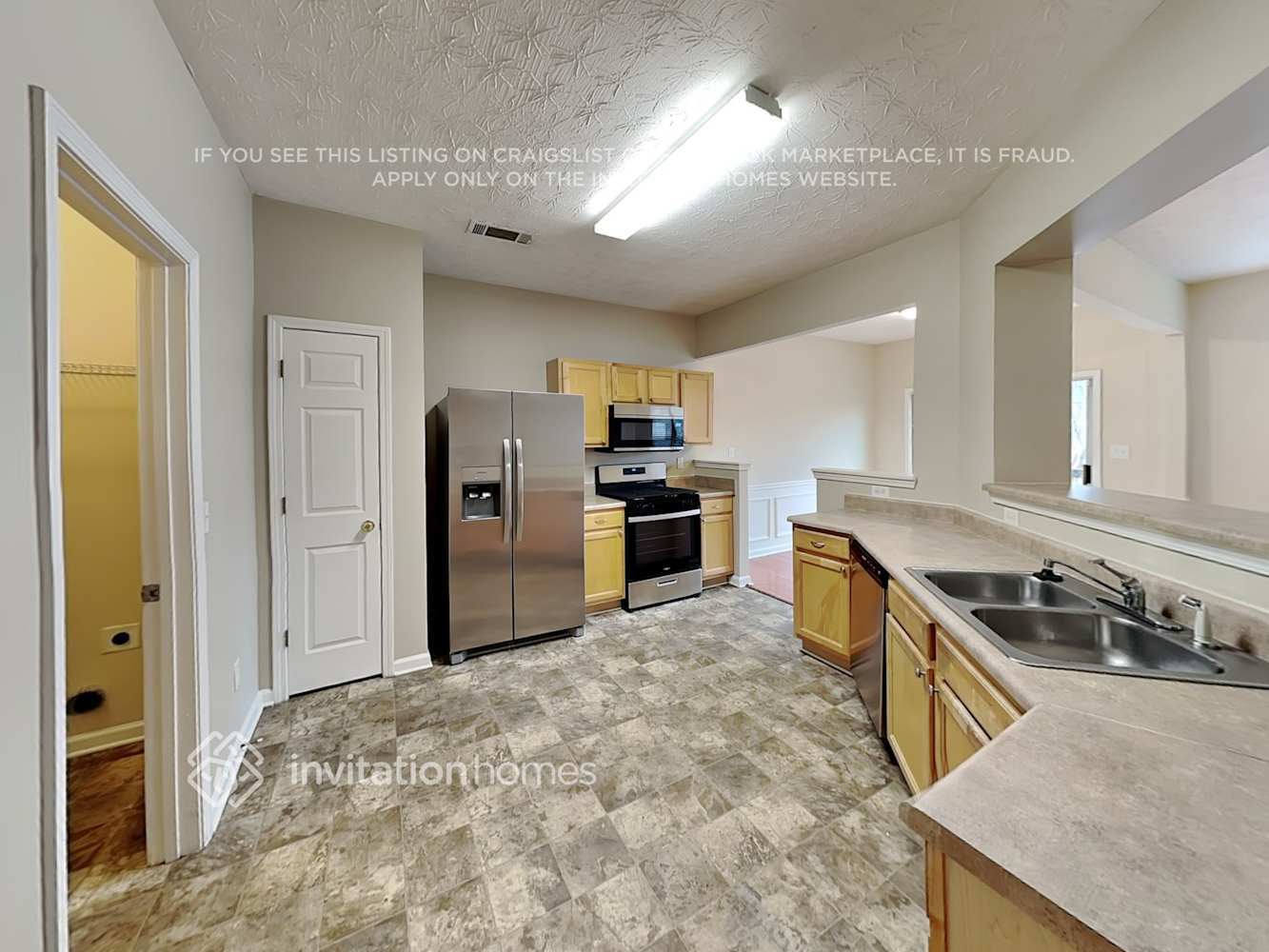 Building Photo - 511 Pondweed Dr