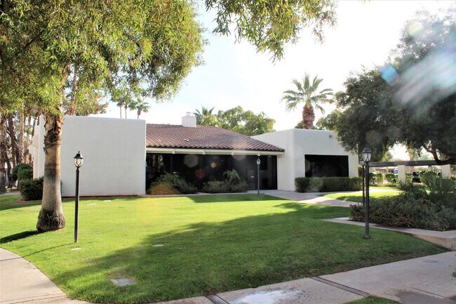 Building Photo - Studio Located in Monaco South Scottsdale Condominiums