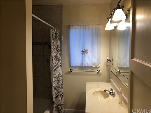 Building Photo - 8943 Beatrice Pl