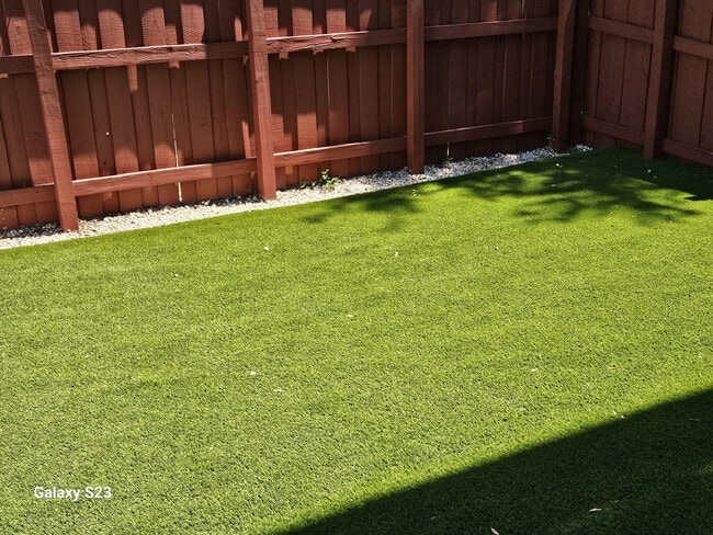 Building Photo - 323 SW 11th St