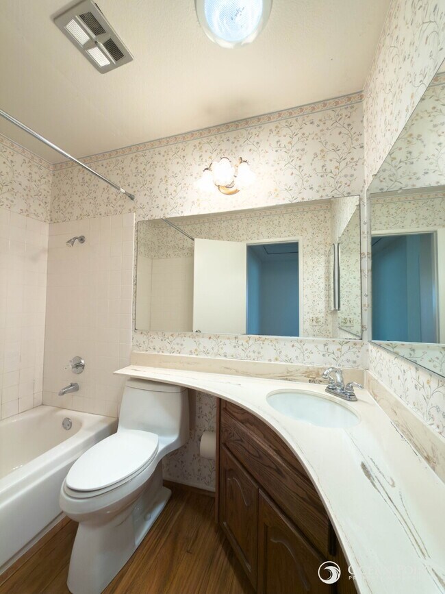 Building Photo - Charming 3-Bed, 2-Bath Home in the Heart of Ventura | 1,465 Sq Ft