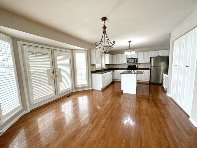 Building Photo - Coming Soon! Stunning Home!