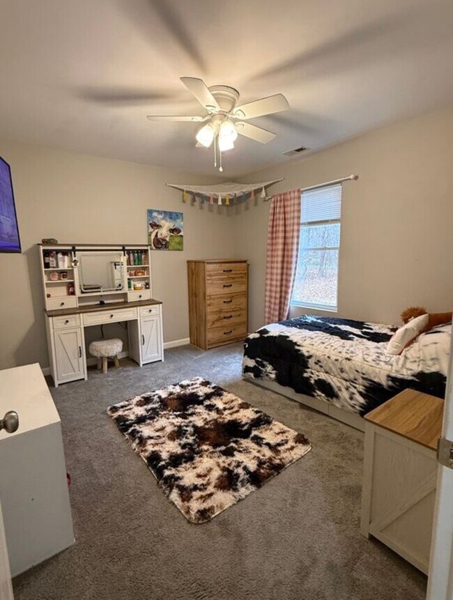 Building Photo - 123 Jacoby Rd