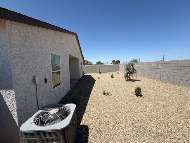 Building Photo - 202 Pleasant Pk Dr