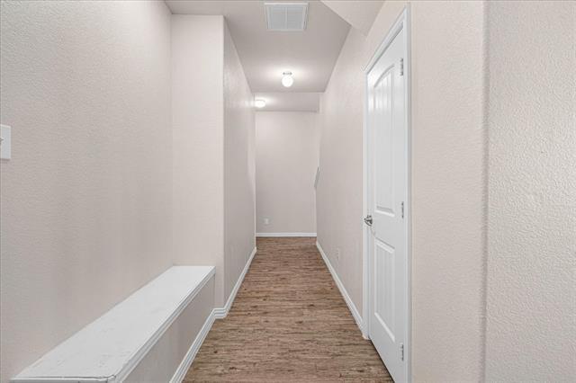 Building Photo - 710 Woodcrest Dr