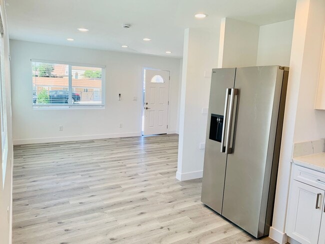 Building Photo - Newly Constructed 2BD/1BA Duplex Available...