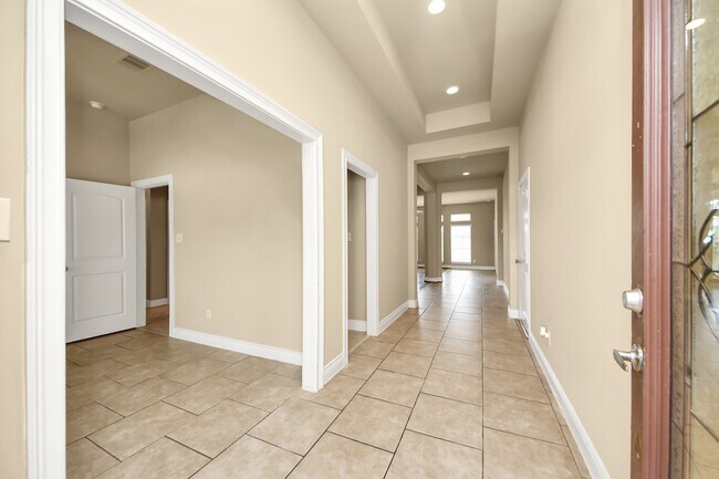 Building Photo - 5315 Troutline Ln