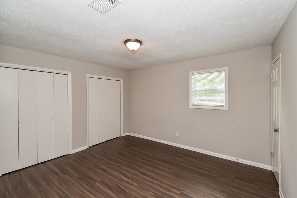 Building Photo - 8888 Northview Dr