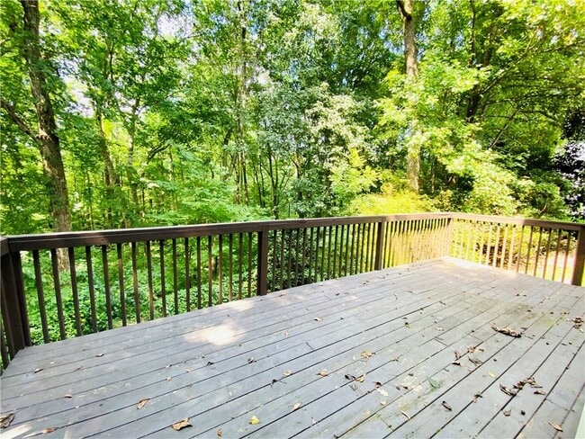 Building Photo - 4090 Riversong Dr NW
