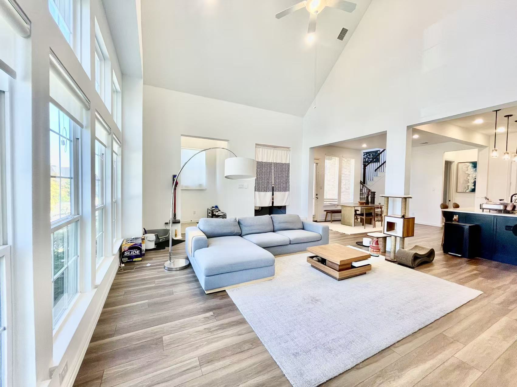 Building Photo - 8213 Bethpage Dr