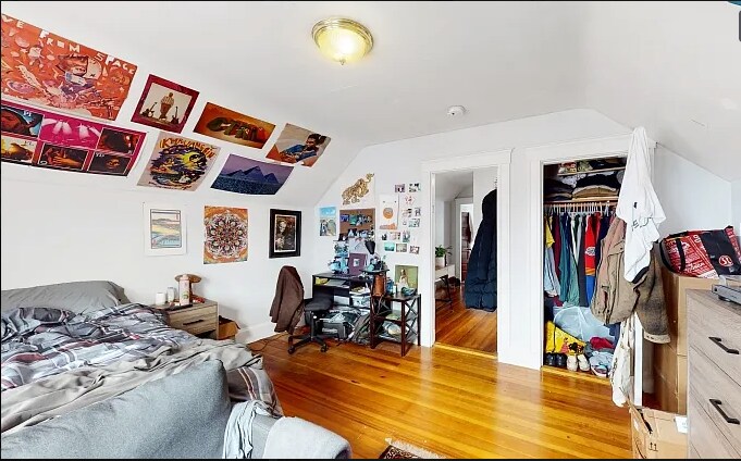 Building Photo - 243 Summer St