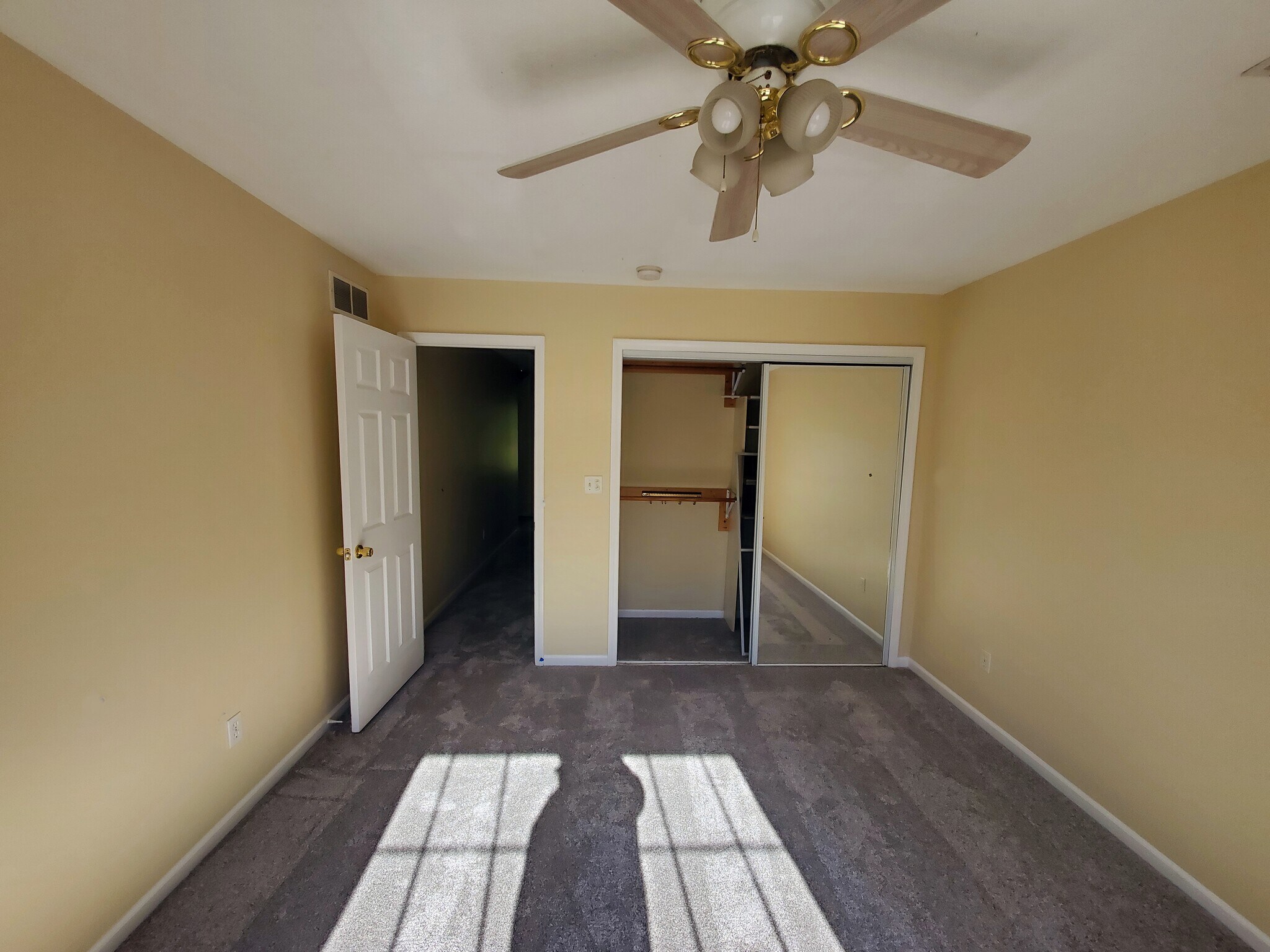 2nf Floor Front Bedroom - 5328 Godas Cir