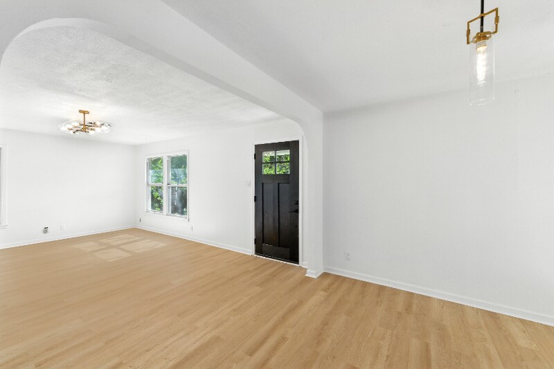 Building Photo - 1302 S 2nd St