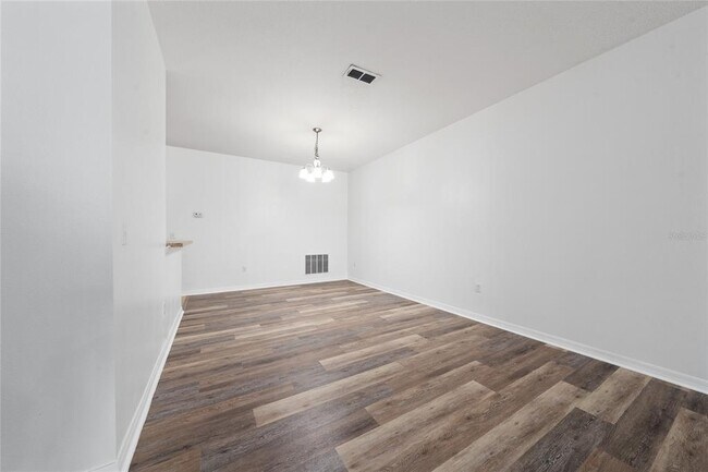 Building Photo - 1704 Buckeye Falls Way