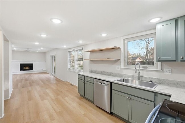 Building Photo - 5336 Red Coach Rd