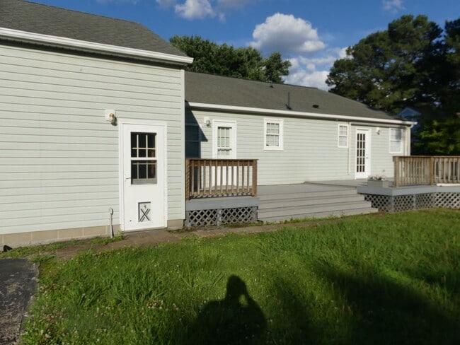 Building Photo - 33 Bunting Lane, Poquoson Va.