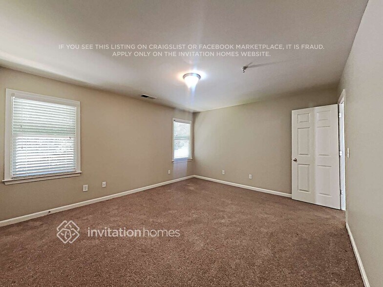 Building Photo - 1396 Merrifield Ln