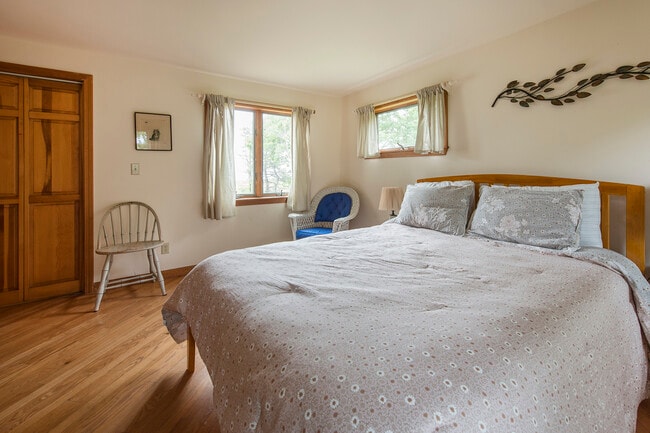 Building Photo - 35 Parsons Beach Rd