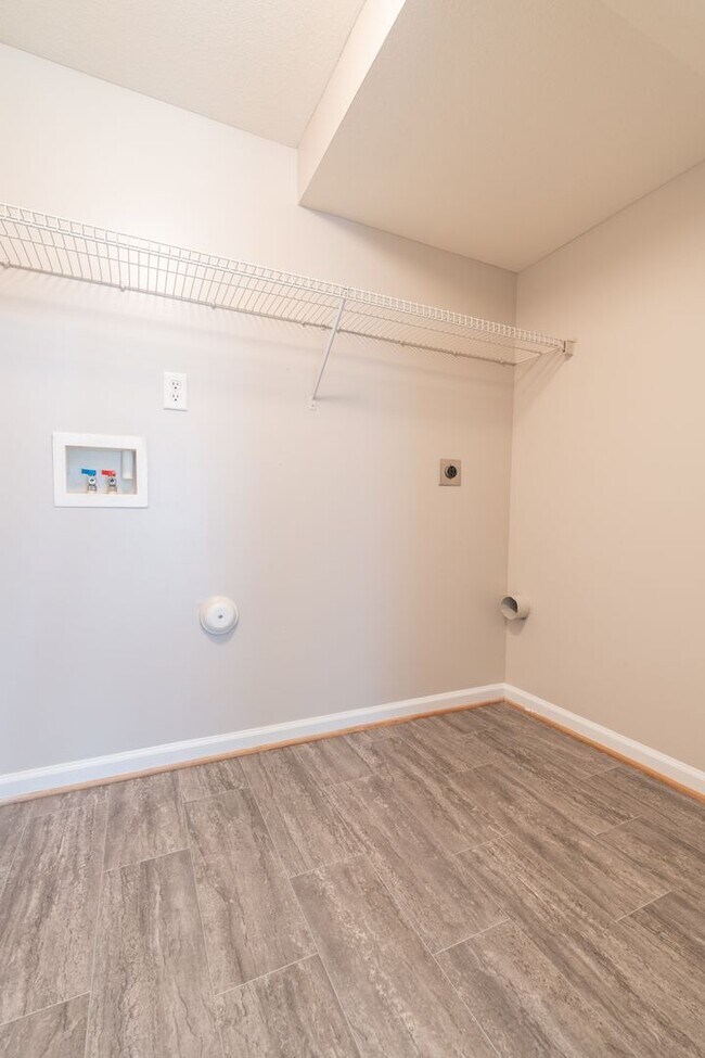Building Photo - 4022 Holston Ct
