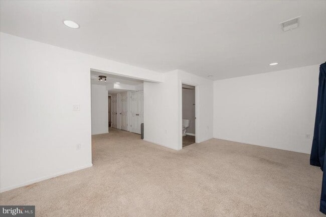 Building Photo - 7 New Gate Ct