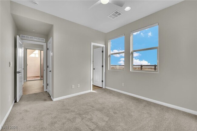 Building Photo - 1749 S Desert Foothills Dr