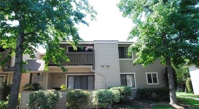 Building Photo - 6067 Terrace Ln