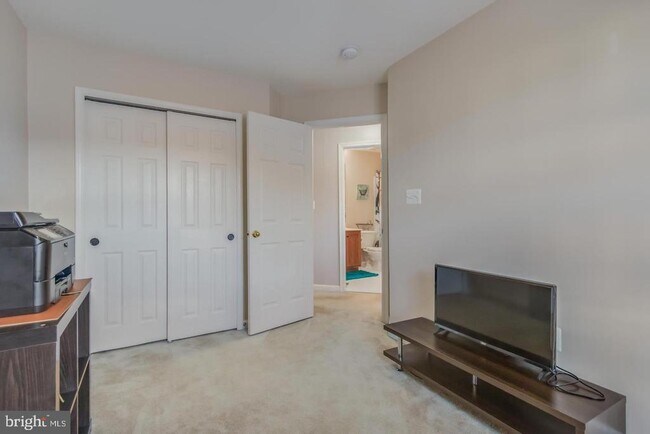 Building Photo - 642 Belmont Bay Dr