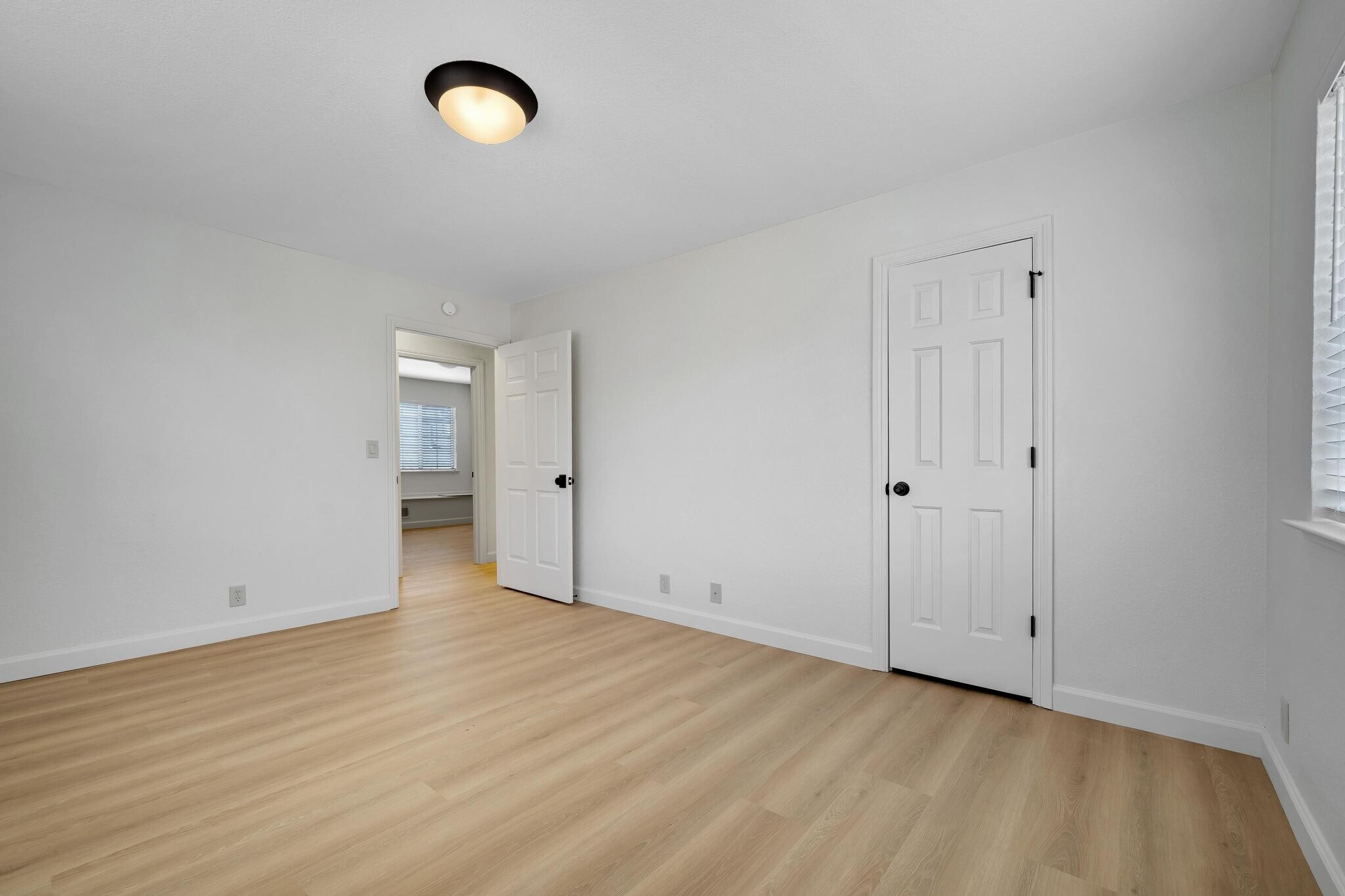 Building Photo - 125 Chestnut Ave