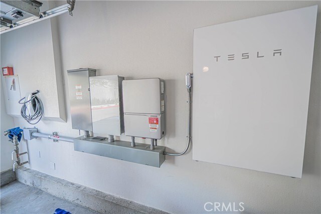 Building Photo - 17047 Zion Dr