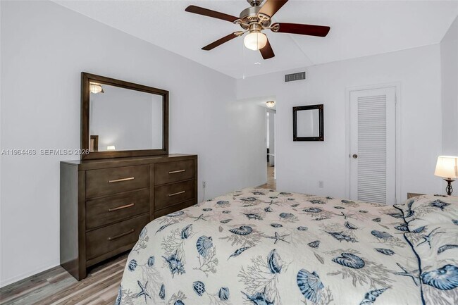 Building Photo - 1985 S Ocean Dr