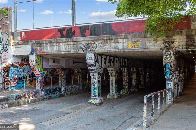 Building Photo - 791 Wylie St SE