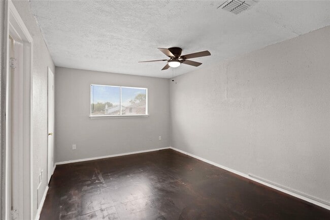 Building Photo - 12873 High Star Dr