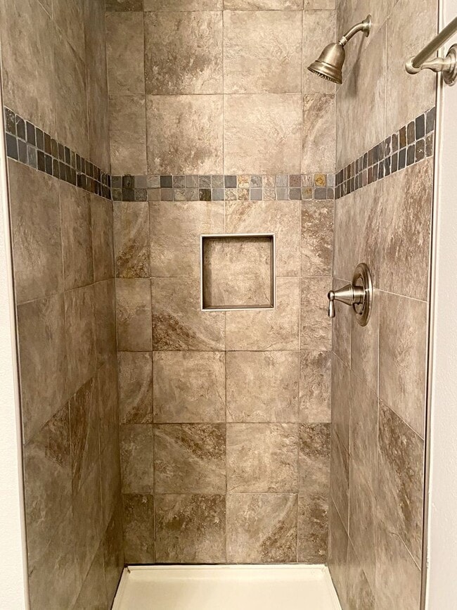 Building Photo - 3065 Willow Pl