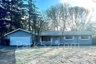 Building Photo - 3 Bedroom Rambler in Lakewood!