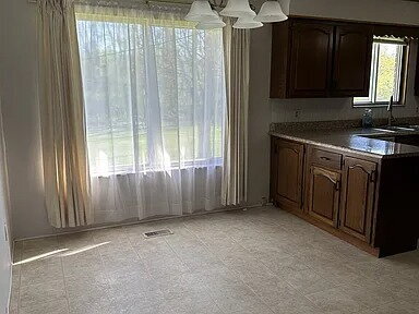 Building Photo - Near Gallipolis Holzer Hospital. 3Br, 2Bath