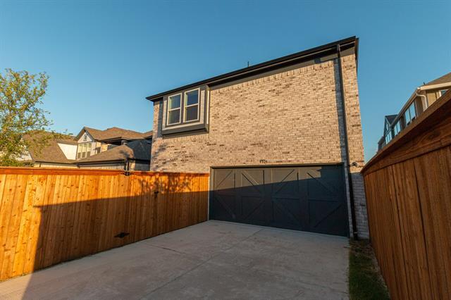 Building Photo - 4924 Daybreak Dr
